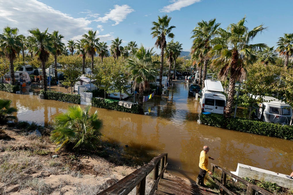 El temporal Adam será reabsorbido este martes por una vaguada que seguirá favoreciendo cierta inestabilidad en algunas zonas de España, aunque el temporal en el Mediterráneo irá perdiendo intensidad a lo largo de la jornada.