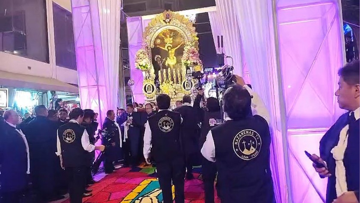 Tercera procesión del Señor de los Milagros culminó esta madrugada: jornada de fe se prolongó por más de 20 horas