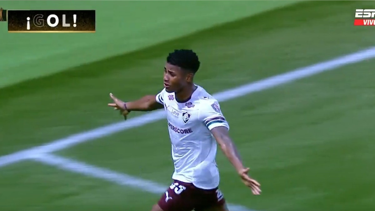Forzó los penales: Hércules de Fluminense anotó con tremendo remate ante Palmeiras [VIDEO]