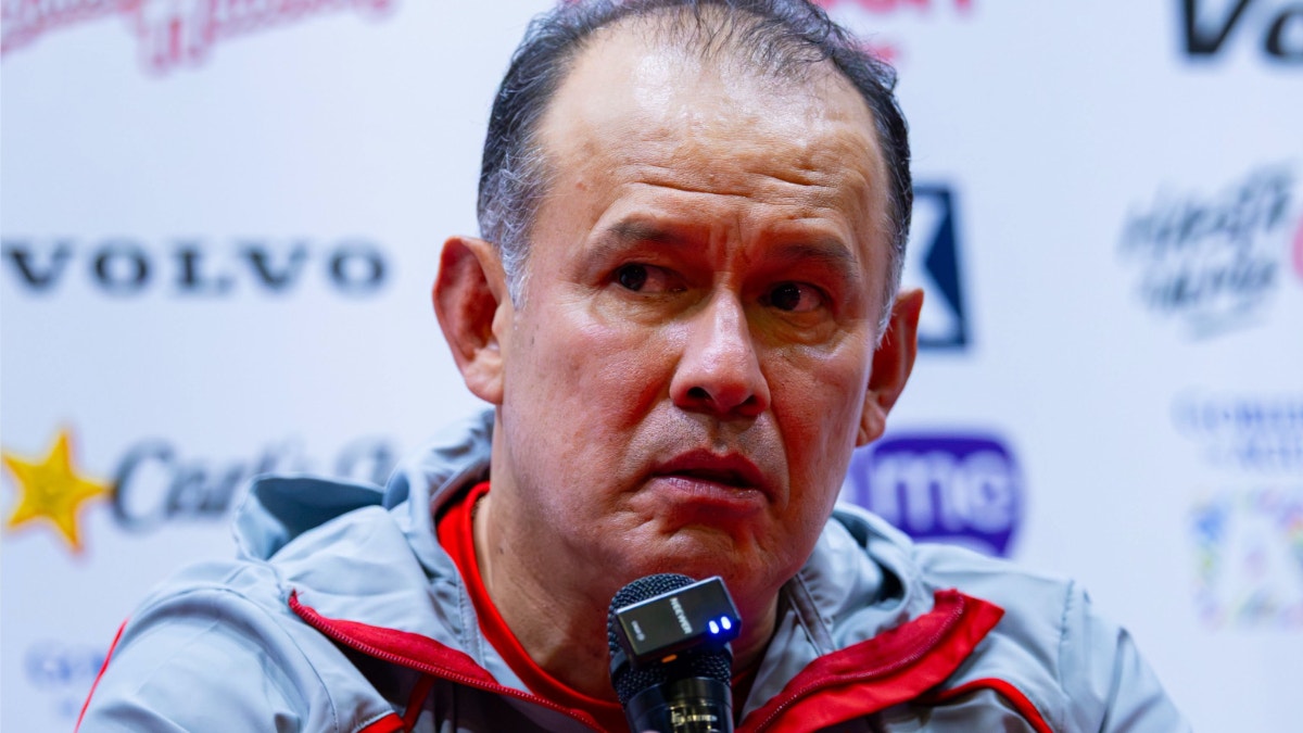 Necaxa no levanta con Juan Reynoso: cuarta derrota en cinco partidos al mando del DT peruano