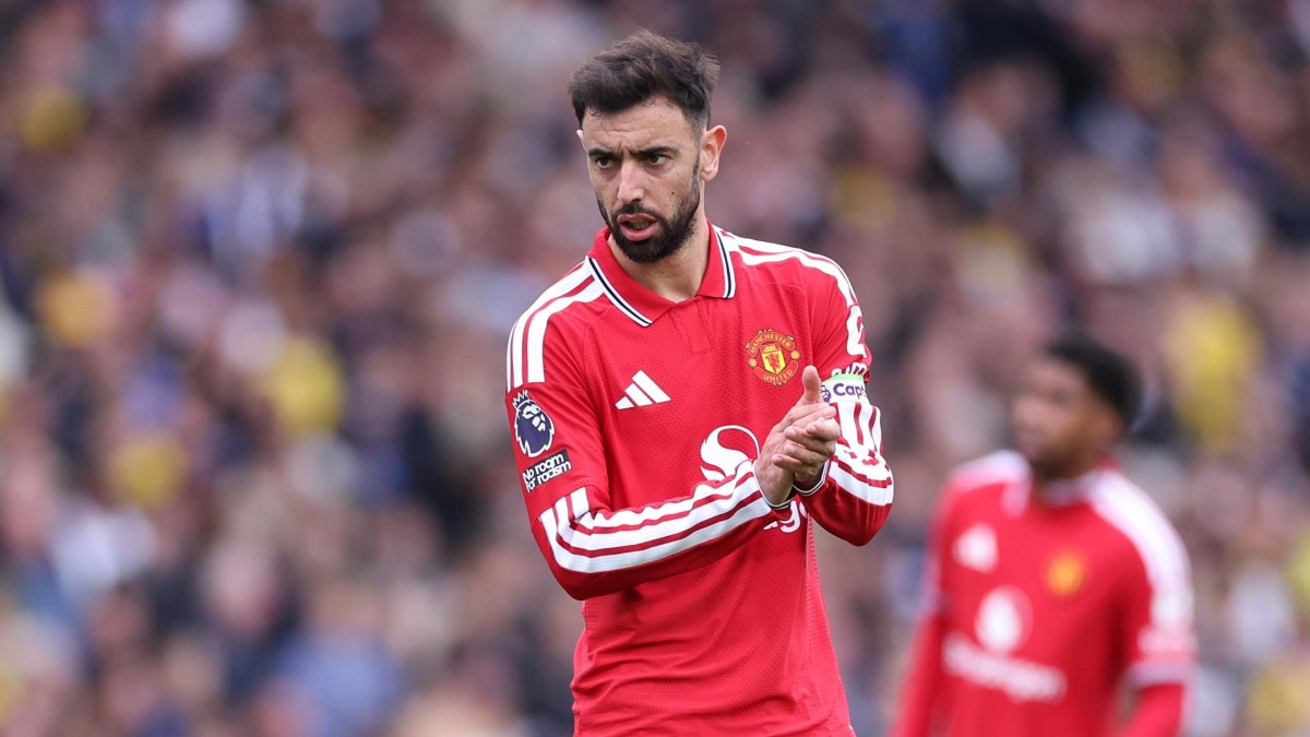 Bruno Fernandes cuestionó la estrategia del DT Michael Carrick tras nueva derrota del Manchester United