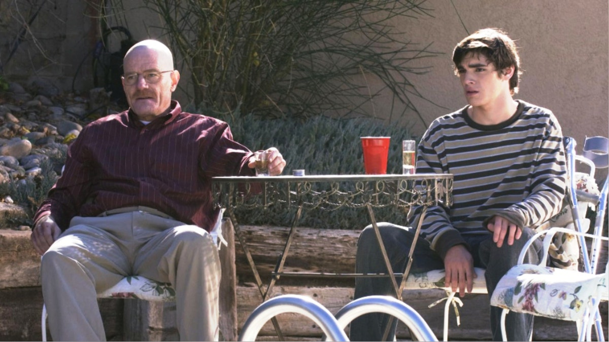 Bryan Cranston revela que buscaba reunirse con RJ Mitte antes de su muerte: "Es una lástima"