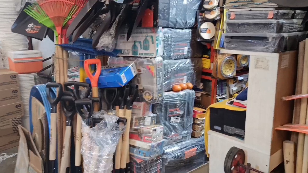 Aumenta en Lima la venta de herramientas para hacer frente a las lluvias por el fenómeno El Niño [VIDEO]