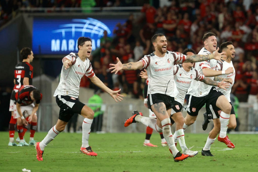 Estudiantes jugará la gran final contra Palmeiras en la ciudad de Montevideo.