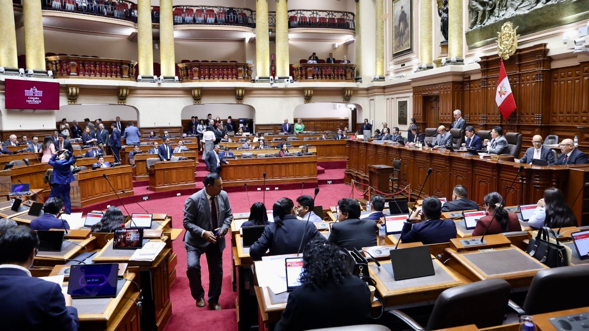 Congreso publicó fe de erratas de la ley de facultades que precisa la mención al Parlamento
