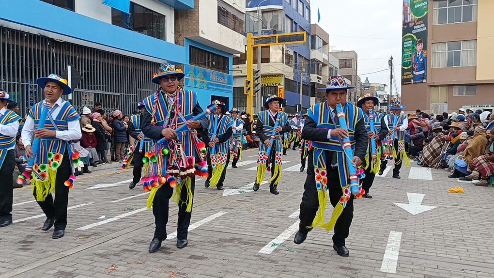 La provincia de San Román celebra su centenario con una programación especial que incluye actividades religiosas, ceremonias oficiales y desfiles cívico-militares.