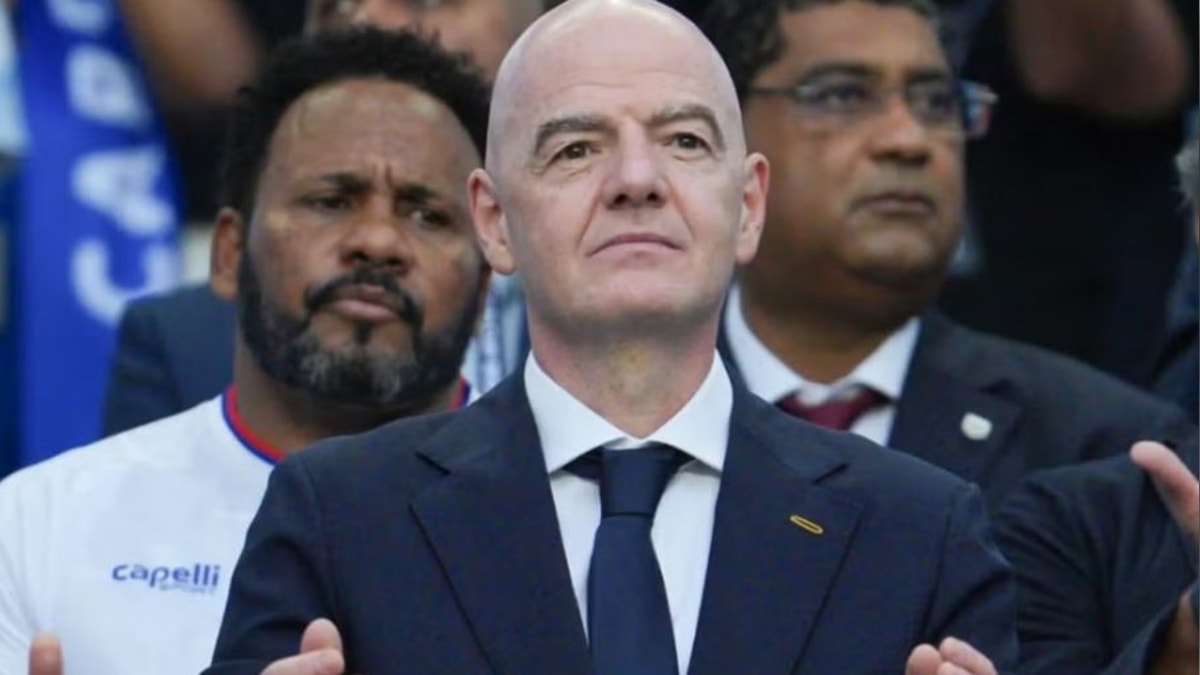 Gianni Infantino se jacta de tener el apoyo de "la gran, gran mayoría" del mundo del fútbol