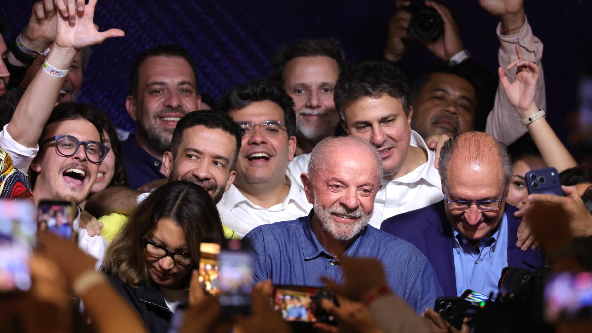 Las cinco claves de la victoria de Lula da Silva sobre Flávio Bolsonaro en las elecciones de Brasil