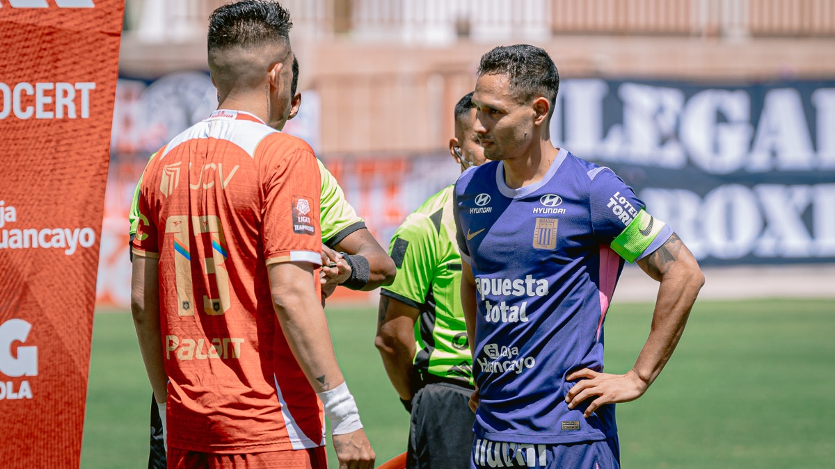 ¡Insólito! Alianza Lima vs. CD Moquegua se detuvo por una falla en el VAR