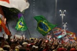 Los gritos de alegría y las banderas al viento, que se repitieron en ciudades como Sao Paulo, Rio de Janeiro, Brasilia o Salvador, reflejan la emoción de una noche electoral que muchos vivieron con incertidumbre.