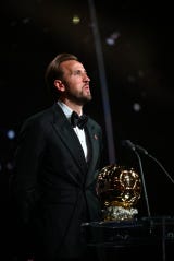 El ahora delantero del Bayern es el quinto inglés en ganar este galardón, tras Stanley Matthews (1956), Bobby Charlton (1966), Kevin Keegan (1978 y 1979) y Michael Owen (2001).
