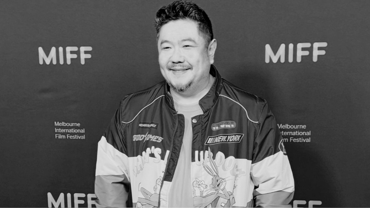 Muere Eric Bauza, la voz de Bugs Bunny, el Pato Lucas y otros personajes de Looney Tunes