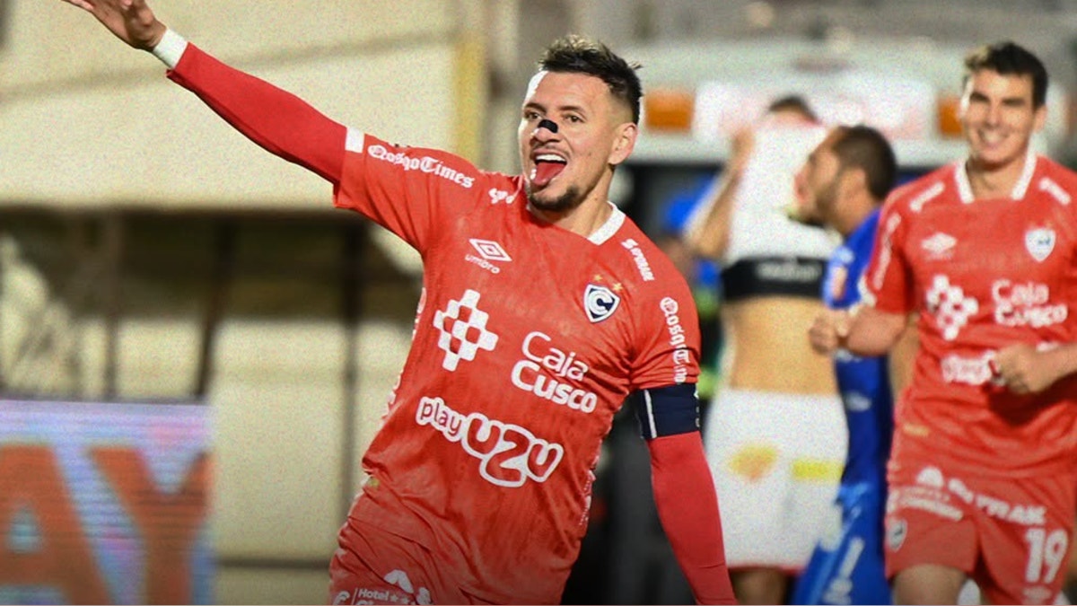 Cienciano asegura a su goleador: le renovó contrato al delantero Carlos Garcés para la temporada 2027