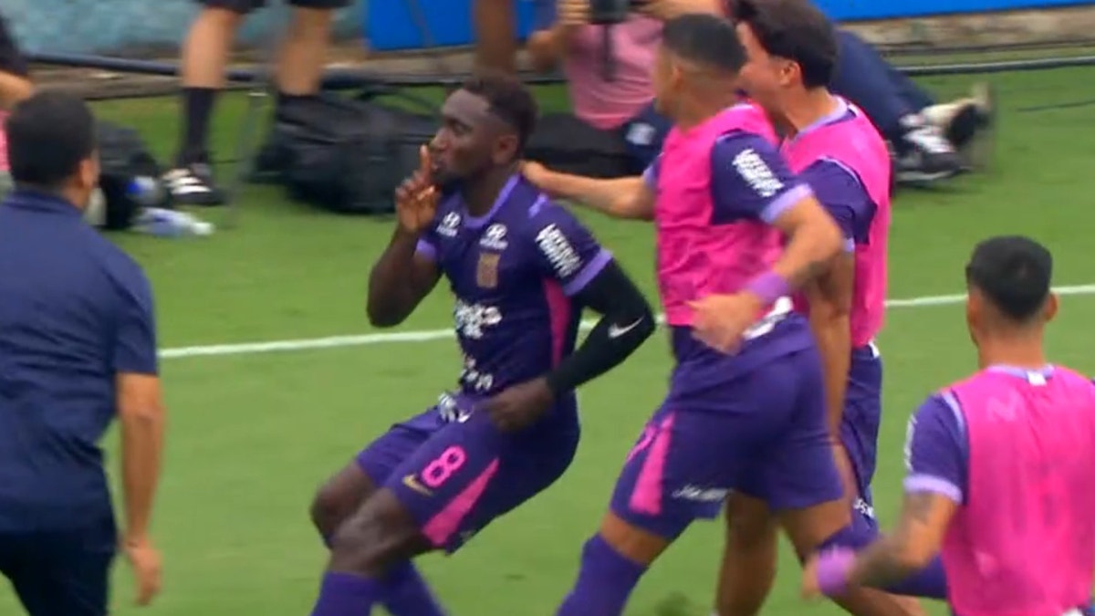 Eryc Castillo mandó a callar al Gallardo: golazo y 2-1 de Alianza Lima ante Sporting Cristal [VIDEO]